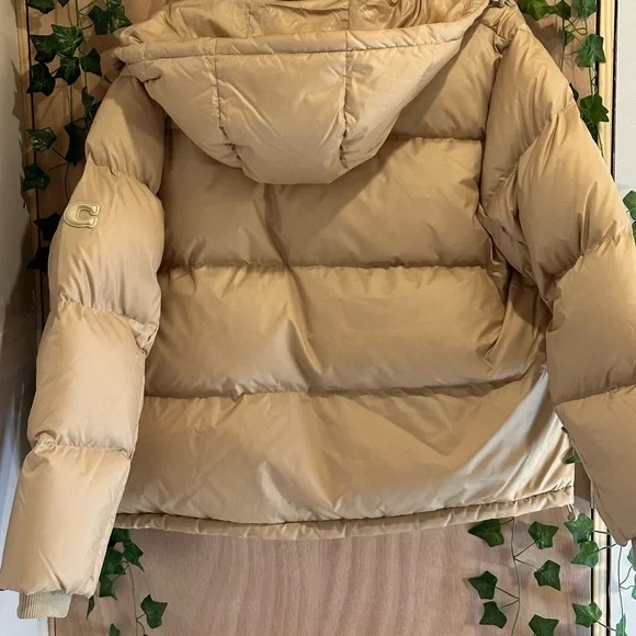 Women’s size: LARGE Beige Coach short down puffer coat( ONLY WORN ONCE!) - Picture 11 of 16